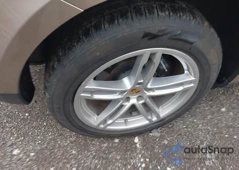 2018 Porsche Macan из США, поврежденный, VIN WP1AA2A50JLB11220